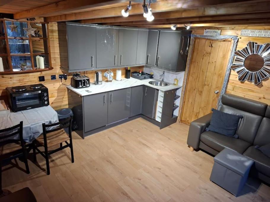 Cosy Cornish Cabin St Austell Exterior foto